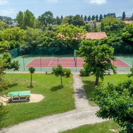 T3 4 Etoiles Piscine Et 400 M Erromardie Апартаменты *